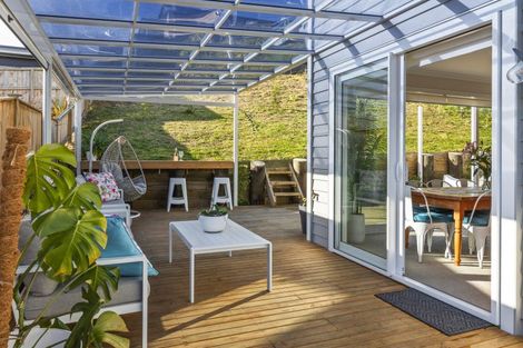 Photo of property in 140 Godfrey Drive, Orewa, 0931