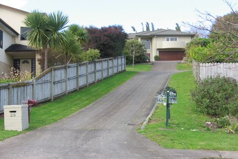 Photo of property in 27 Eynsham Court, Dannemora, Auckland, 2016