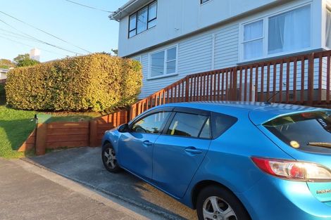 Photo of property in 60 Beazley Avenue, Paparangi, Wellington, 6037