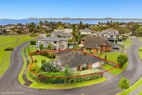Photo of property in 2 Piriti Drive, Te Atatu Peninsula, Auckland, 0610