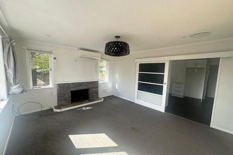 Photo of property in 8 Celsmere Lane, Te Atatu Peninsula, Auckland, 0610