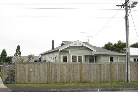 Photo of property in 97 Harris Street, Pukekohe, 2120