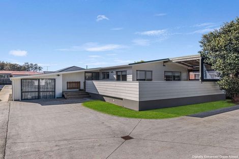 Photo of property in 45 Sandspit Road, Waiuku, 2123