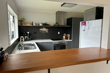 Photo of property in 11a Michael Road, Paraparaumu Beach, Paraparaumu, 5032