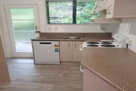 Photo of property in 14u2 Doris Gordon Crescent, Crofton Downs, Wellington, 6035