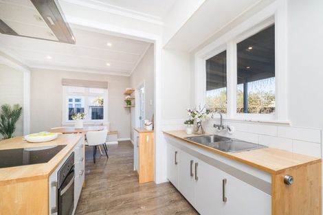 Photo of property in 37 Miro Street, Takaro, Palmerston North, 4410