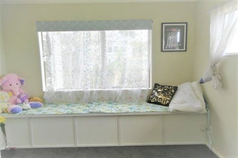 Photo of property in 10a Marie Crescent, Te Atatu South, Auckland, 0610