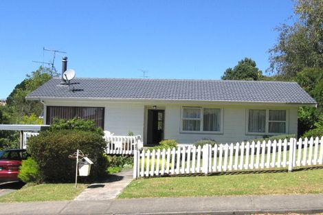 Photo of property in 127 Kia Ora Road, Beach Haven, Auckland, 0626