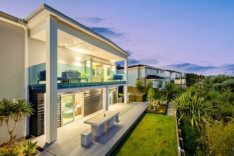 Photo of property in 26 Remuremu Street, Long Bay, Auckland, 0630