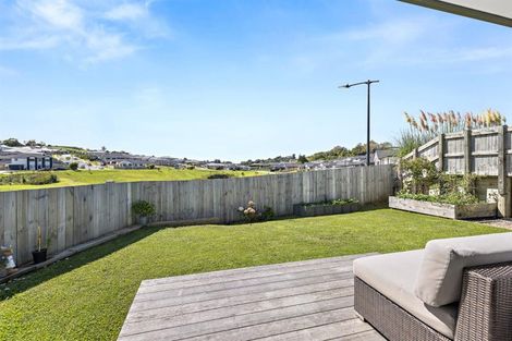 Photo of property in 35 Fairwater Road, Warkworth, 0910