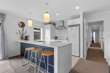 Photo of property in 10 Pioneer Crescent, Omokoroa, 3114