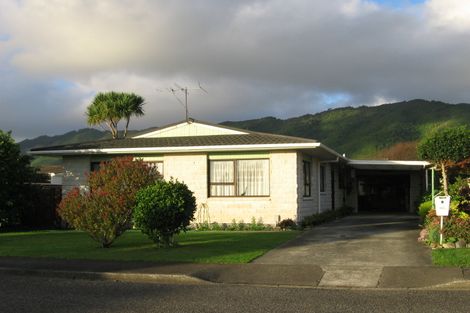 Photo of property in 7a Oriwa Street, Waikanae, 5036