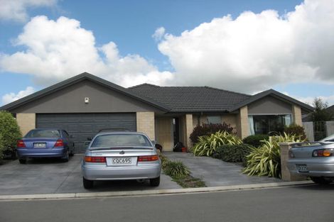 Photo of property in 12 Cathcart Crescent, Prebbleton, 7604