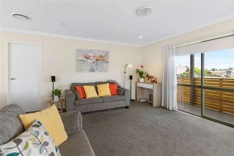 Photo of property in 3 Glenhaven Place, Te Atatu Peninsula, Auckland, 0610