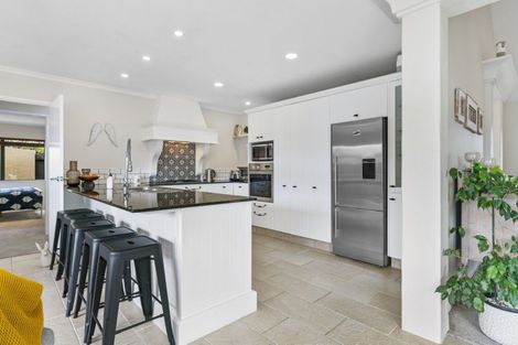 Photo of property in 31 Oreti Crescent, Papamoa Beach, Papamoa, 3118