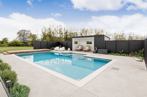 Photo of property in 72 Hartwell Drive, Kelvin Grove, Palmerston North, 4470