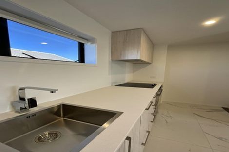 Photo of property in 231u3 Marine Parade, Seatoun, Wellington, 6022