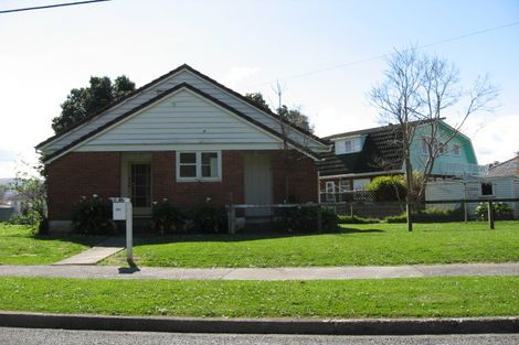 Photo of property in 221 Riverside Drive, Waterloo, Lower Hutt, 5011
