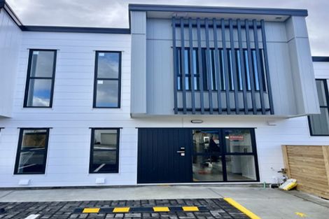 Photo of property in 8/32 Brandon Road, Glen Eden, Auckland, 0602