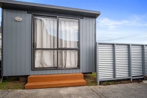 Photo of property in 18a Tiroroa Avenue, Te Atatu South, Auckland, 0610