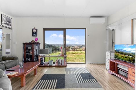 Photo of property in 60 Summer Road, Tinopai, Matakohe, 0593