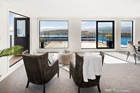 Photo of property in 25u2 Thane Road, Roseneath, Wellington, 6011