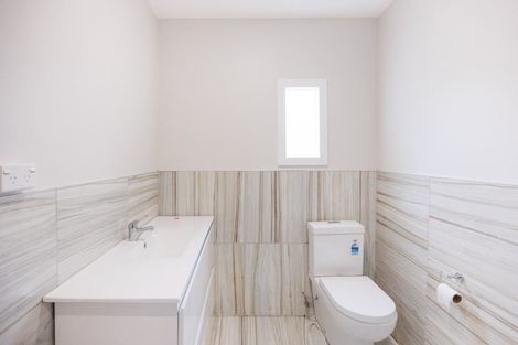 Photo of property in 972 Tremaine Avenue, Roslyn, Palmerston North, 4414