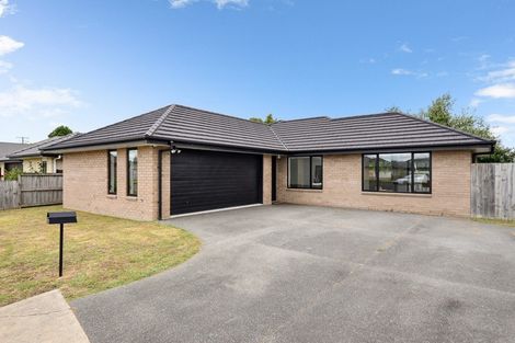 Photo of property in 18 Oolong Court, Huntington, Hamilton, 3210