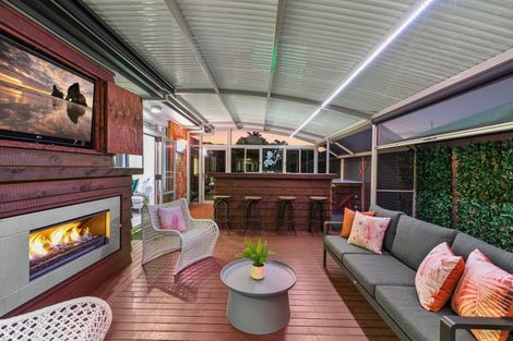 Photo of property in 562 Gloucester Road, Papamoa Beach, Papamoa, 3118