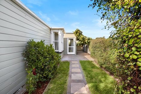 Photo of property in 74 Barton Street, Woolston, Christchurch, 8023