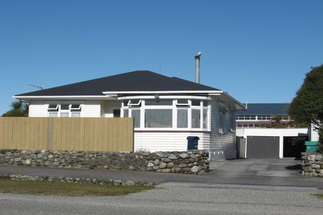 Photo of property in 77 Hampden Street, Hokitika, 7810