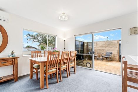 Photo of property in 2 Brigitte View, Snells Beach, 0920