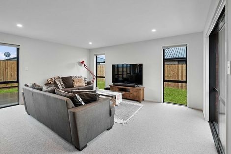 Photo of property in 12 Gemstone Place, Rolleston, 7615