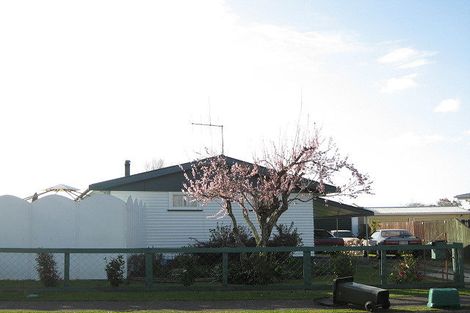 Photo of property in 64 Riverside Drive, Whakatane, 3120