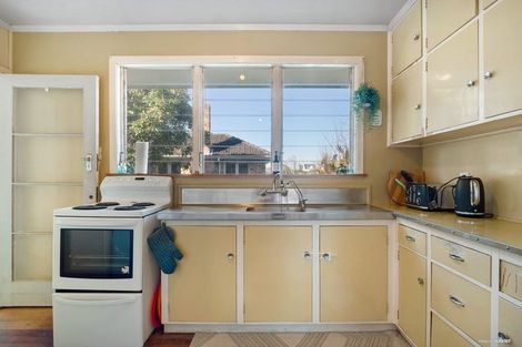 Photo of property in 8 Kelvin Place, Hamilton East, Hamilton, 3216