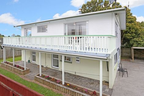 Photo of property in 17 Statesman Street, Henderson, Auckland, 0612