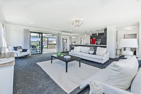 Photo of property in 25 Navy Loop, Rolleston, 7614