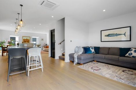 Photo of property in 33 Lakewood Lane, Cambridge, 3434