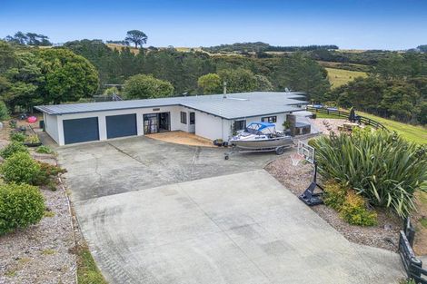 Photo of property in 436 Kanohi Road, Kaukapakapa, 0873