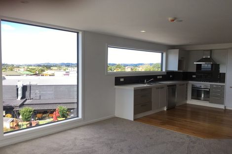 Photo of property in Bella Vista, 3g/84 Gunner Drive, Te Atatu Peninsula, Auckland, 0610