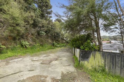 Photo of property in 33 Kairanga Crescent, Wainuiomata, Lower Hutt, 5014