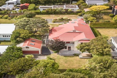 Photo of property in 11 Trelissick Crescent, Ngaio, Wellington, 6035