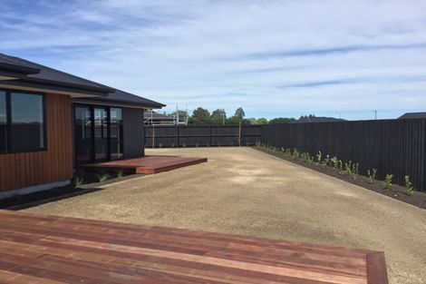 Photo of property in 28 Fearne Drive, Woodend, 7610