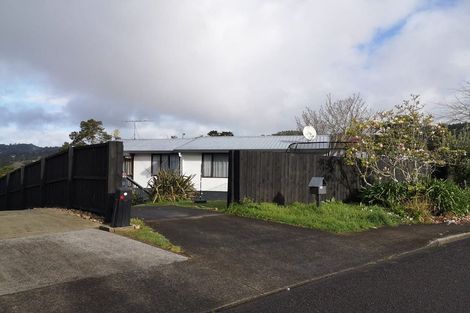 Photo of property in 15 Kotinga Avenue, Glen Eden, Auckland, 0602