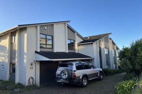 Photo of property in 16 Pounamu Place, Shelly Park, Auckland, 2014