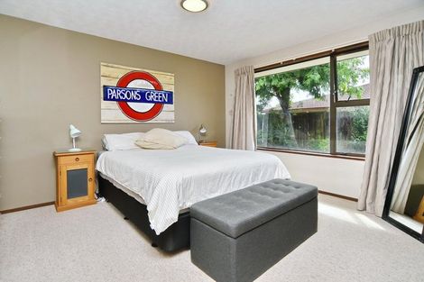 Photo of property in 15 Connemara Drive, Northwood, Christchurch, 8051