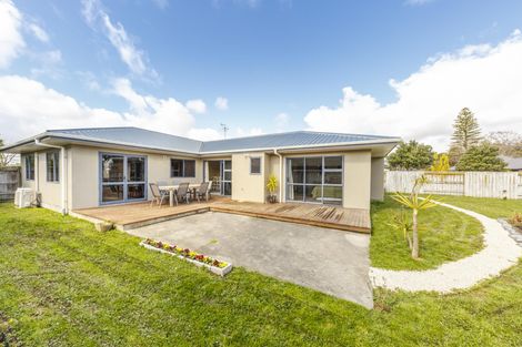 Photo of property in 94 Summerhill Drive, Fitzherbert, Palmerston North, 4410