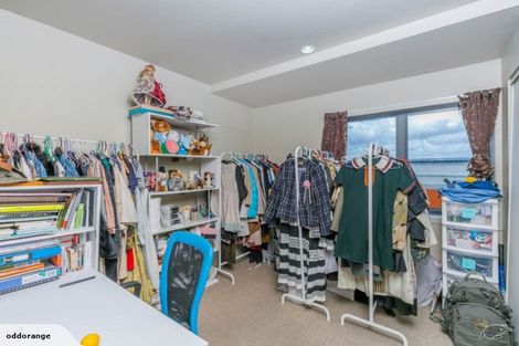 Photo of property in 2o/10 Crown Lynn Place, New Lynn, Auckland, 0600
