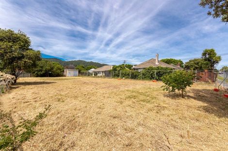 Photo of property in 16 Sladden Street, Naenae, Lower Hutt, 5011