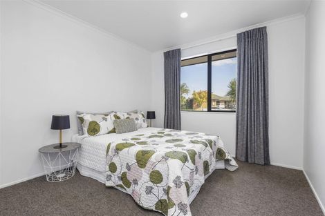Photo of property in 64 Coleraine Drive, Rototuna, Hamilton, 3210